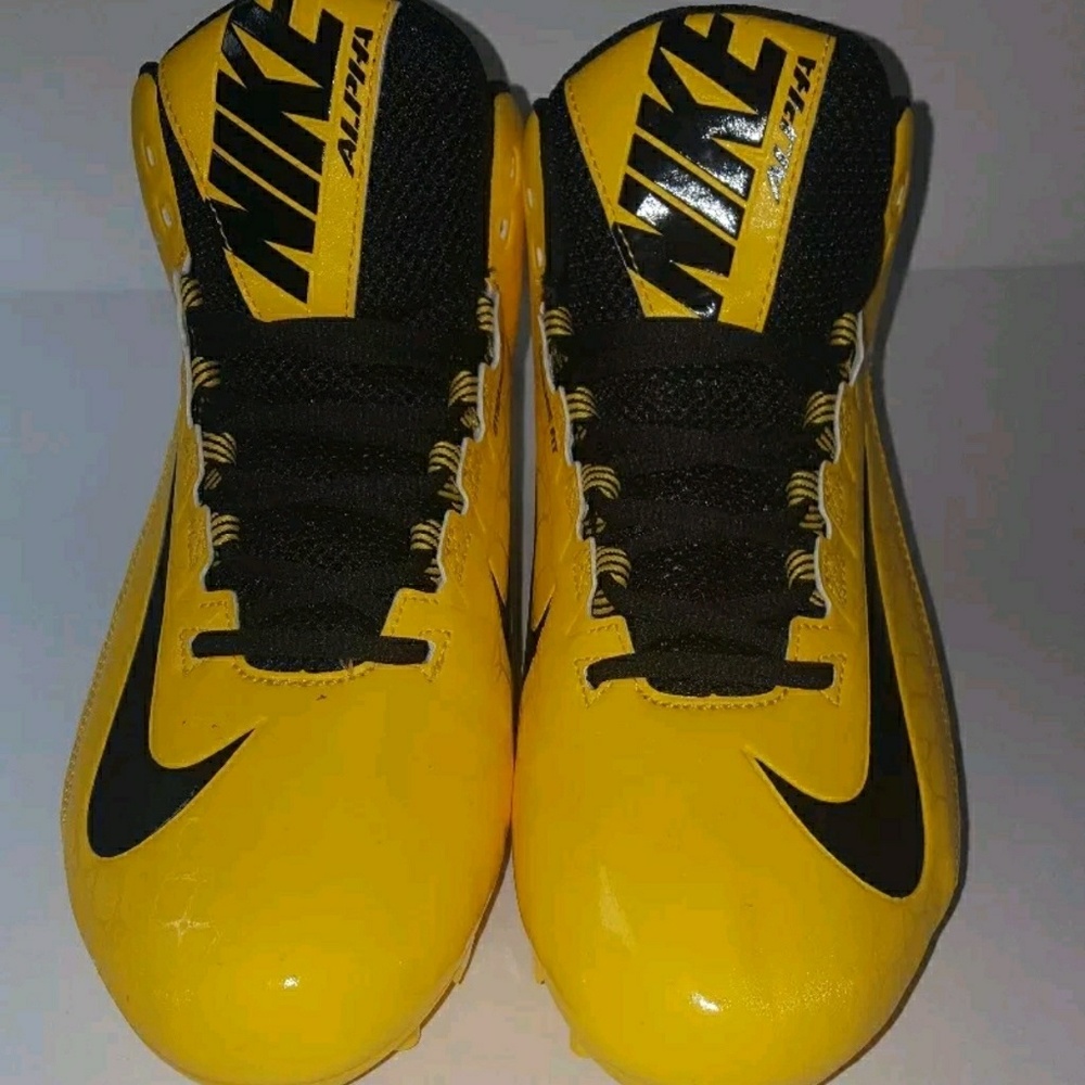 Nike Alpha Strike 2 TD Football Cleats